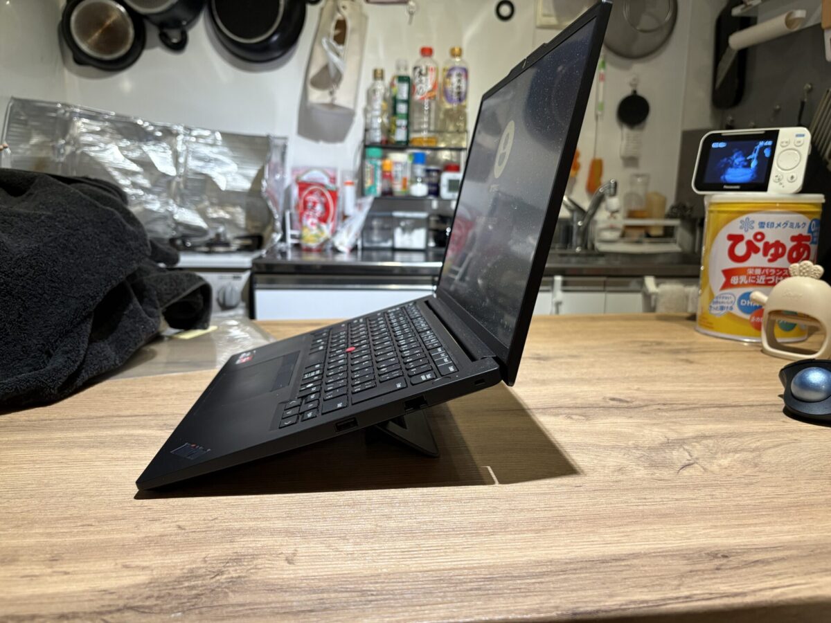 15°の角度に立てたMOFT AirFlow